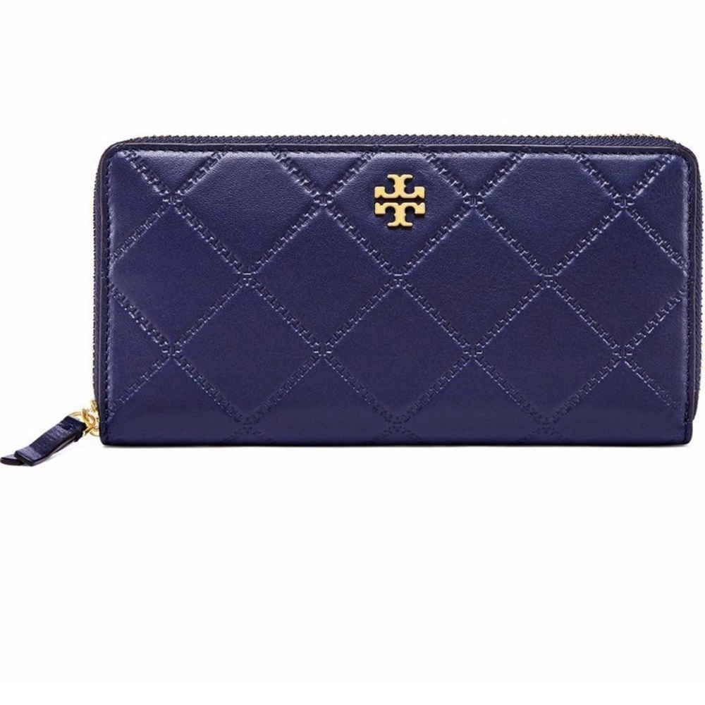 Tory Burch Leather zip continental wallet.